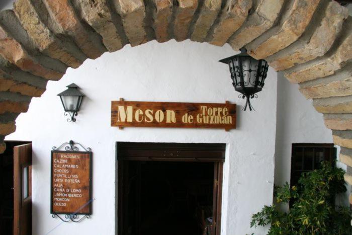 Hostal Torre De Guzman Conil De La Frontera Εξωτερικό φωτογραφία