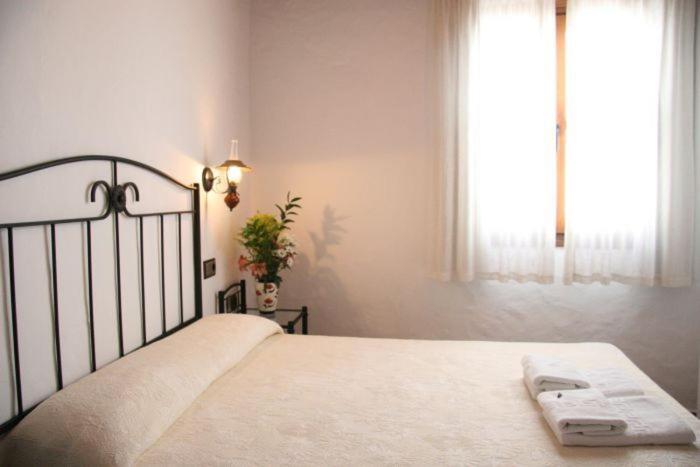Hostal Torre De Guzman Conil De La Frontera Δωμάτιο φωτογραφία